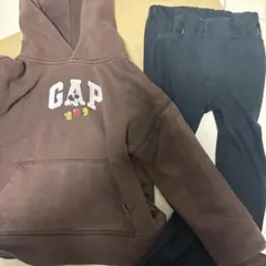GAP x Disney ミッキー パーカー　120 S 無印　黒パンツ