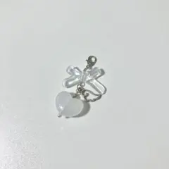 ハンドメイド ハートとリボンのチャーム【匿名配送】
