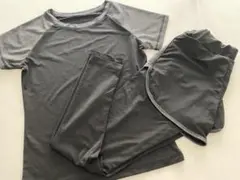 トレーニングウェア　上下セット　黒　サイズM 半袖＋レギンス付きショートパンツ