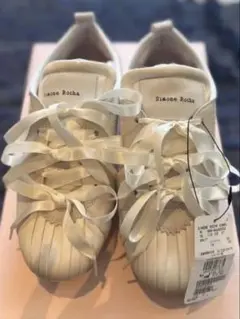 週末値下！新品26SS Simone Rocha ホワイトスニーカー サイズ37 2026年最新】Simone Rocha レディース スニーカーの人気アイテム