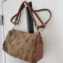 ファー付きショルダーバッグ ブラウン