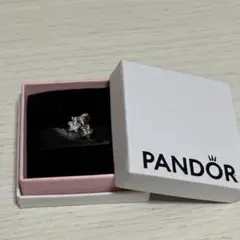PANDORA 星　ピアス