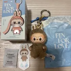 イニシャル　ラブブ　（ &）アンド　PIN FOR LOVE