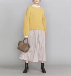 【新品】BEAUTY&YOUTHレザーライクサテンプリーツスカート　オフホワイト