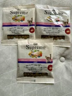 ニュートロ シュプレモ 成猫用 チキン&サーモン 3袋のサムネイル