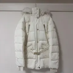 極美品 マイケルコース キルティング ベルト付き ファー ジャケット Mサイズ白のサムネイル