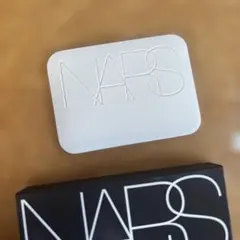 NARS ライトリフレクティングセッティングパウダー パフのサムネイル