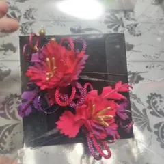 成人式　花飾り　赤系