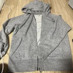 UNIQLOフード付きジップアップ パーカー M
