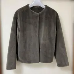 UNIQLO ノーカラー ファージャケット グレー