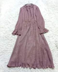 evelyn ドットプリーツロングワンピース くすみピンク 長袖