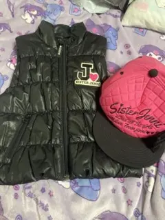 SISTER JENNI ダウンベストと帽子セット