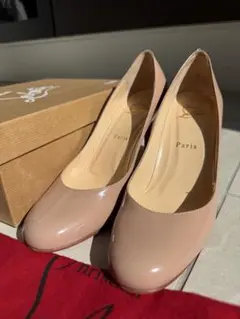 超美品クリスチャン・ルブタン ベージュハイヒール