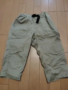 GU ベージュ ハーフパンツ