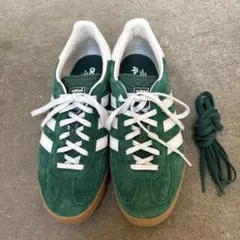 Item thumbnail for item 0e962c39-73f2-4aca-9a90-182a0f46063e