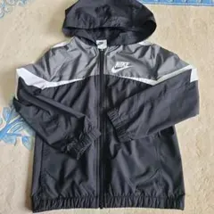 のあ様専用❗【美品】Nike フード付きキッズジャケット xs