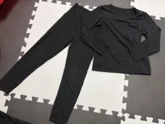 黒の長袖シャツ＆レギンスセット１２０センチ