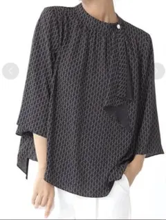 2026年最新】ヤマダヤ ブラウスの人気アイテム - メルカリ