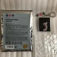 TxT アクリルキーホルダー　キーリング　スビン