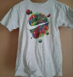 Nike グレー Tシャツ カラフルプリント
