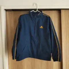 アディダス　ハーフジップ　上着