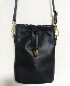 AULENTTI／本革ショルダーバッグ