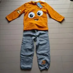 Disney Pixar パジャマセット 110cm