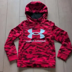 UNDER ARMOUR 迷彩パーカー レッド　130