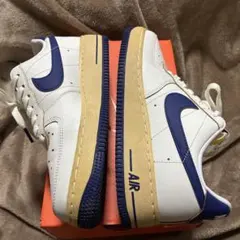 NIKE AIR FORCE 1 ‘07ホワイト/ネイビー