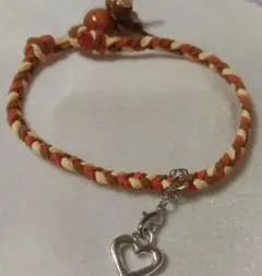 ☆匿名配送☆ハンドメイド 一点物 純銀製ハート型チャーム付き革紐ブレスレット