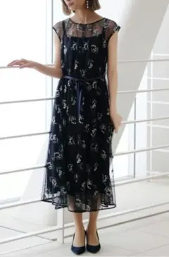 新品　STRAWBERR-FIELDS　ミュゲノート　ロングワンピース　刺繍　花