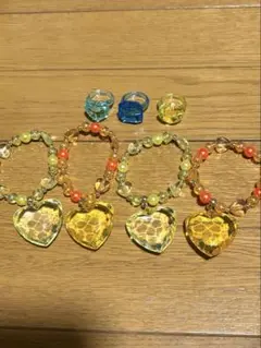 ハートチャーム付きビーズ ブレスレット 4個 指輪　3個