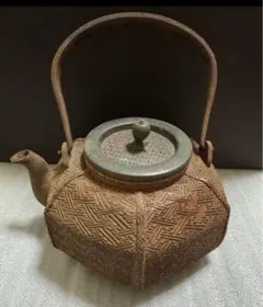 Item thumbnail for item e68832ec-bcfe-465c-a12c-7789a0e166da