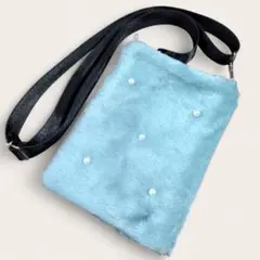 【冬限定】ふわふわファーサコッシュ パール付 軽量ミニバッグ　スマホショルダー