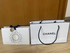 CHANEL ギフトボックス リボン付き
