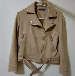 美品　テーラードジャケット　Mサイズ