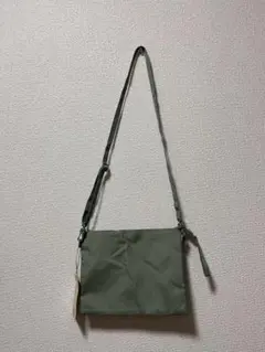 無印良品　ポーチとしても使える撥水サコッシュ　ライトグリーン