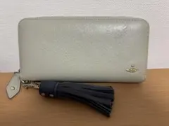 Vivienne Westwood 二つ折り財布 タッセル付き