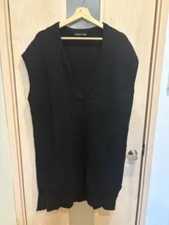 mizuiro ind 黒 Vネック ノースリーブ ベスト