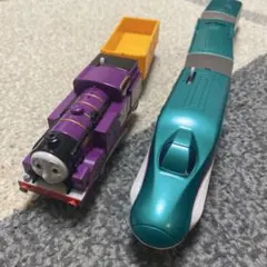 Item thumbnail for item d00ff0e7-eabf-445b-a51d-a31dad7f4894