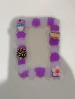 紫と白のフォトフレーム