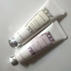 JILLSTUART ブルーミングペアー＆ロージーズ セットのサムネイル