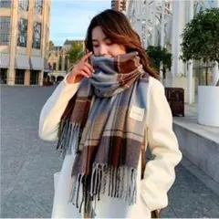チェック柄マフラー 大判サイズ 秋冬コーデ 小顔効果