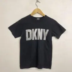 90s DKNY Tシャツ ブラック ロゴプリント y2k 平成 ヴィンテージのサムネイル