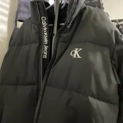Calvin Klein Jeans ブラックダウンジャケット