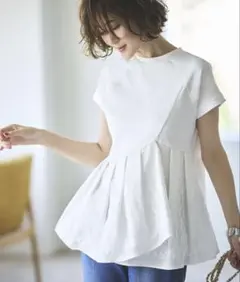 【美品】RUIRUE BOUTIQUE ペプラムトップス レース切替 ホワイトのサムネイル