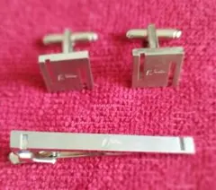 ネクタイピン、カフスボタンセット