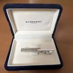 BURBERRY チェック柄 ネクタイピン 専用ケース付き