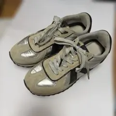ASFVLT スニーカー シルバー ブラックのサムネイル