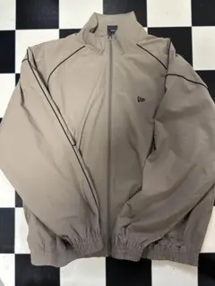 NEWERA ニューエラ　トラックジャケットのサムネイル